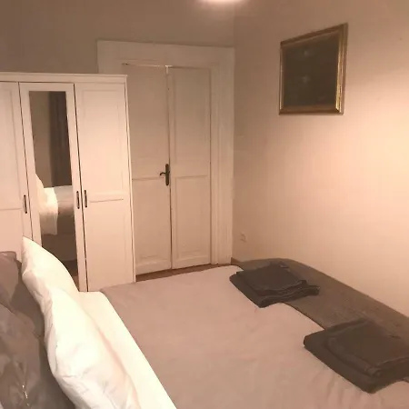 Luxury Flat 2 Rom