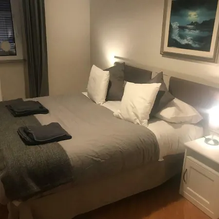 Luxury Flat 2 *